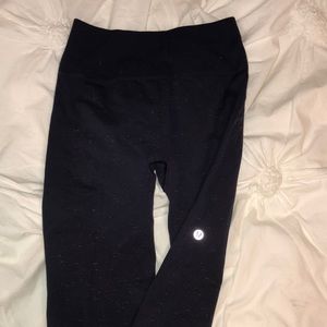 LULULEMON Navy leggings with white speckle detail